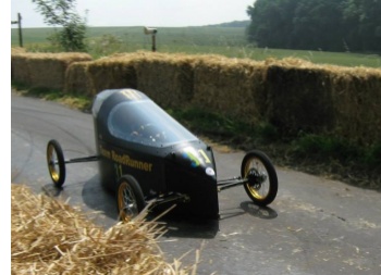 Roadrunner II being driven by Barron Hall